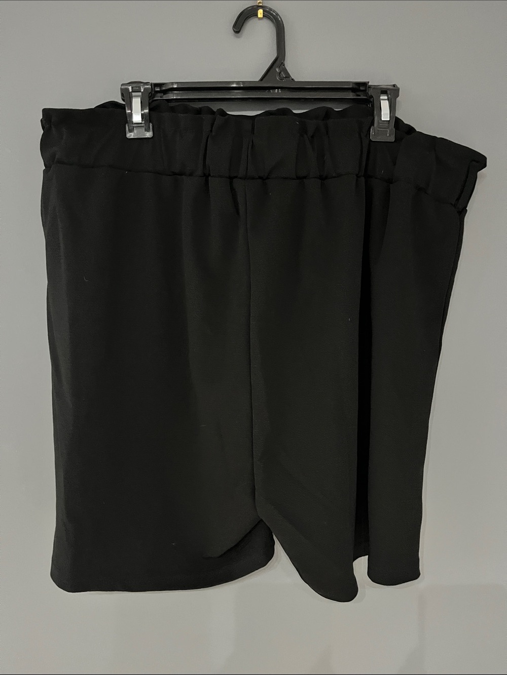 3/$15 SHEIN Curve Black elastic waist shorts